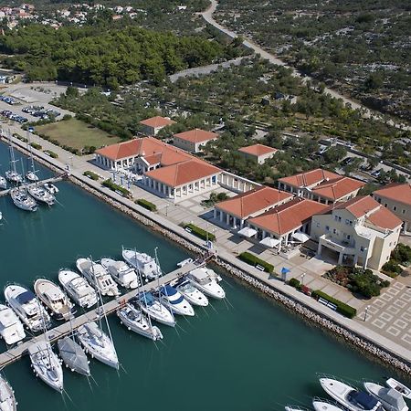 Apartment Aci Marina Cres Exterior foto